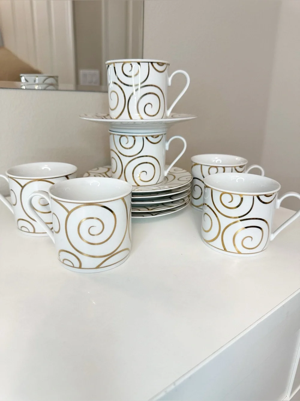 Pier 1 Porcelain Gold Swirl Tea Cups and Saucers -set of 6